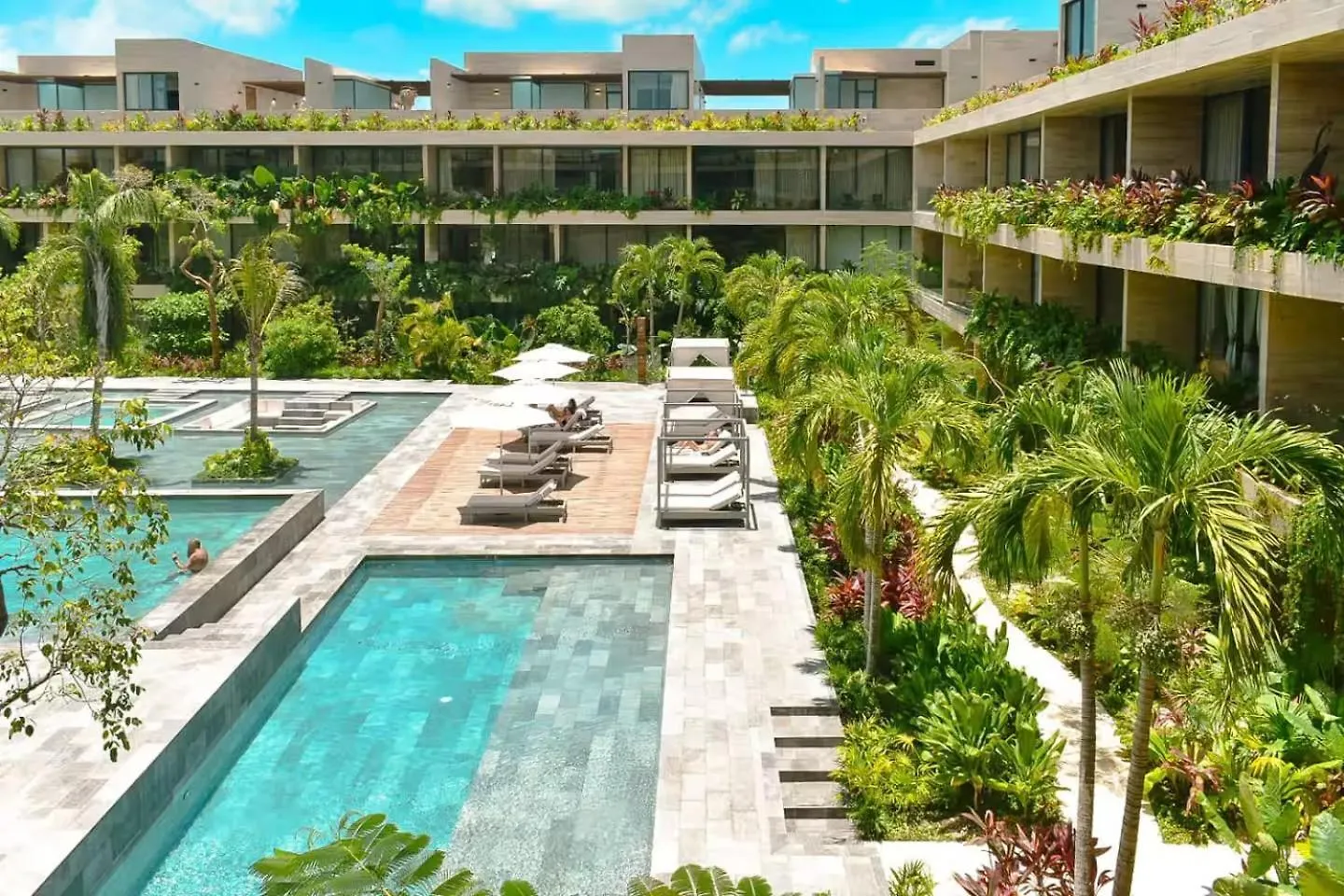 Maya Heaven Ph Private Pool, Rooftop And Parking contacts